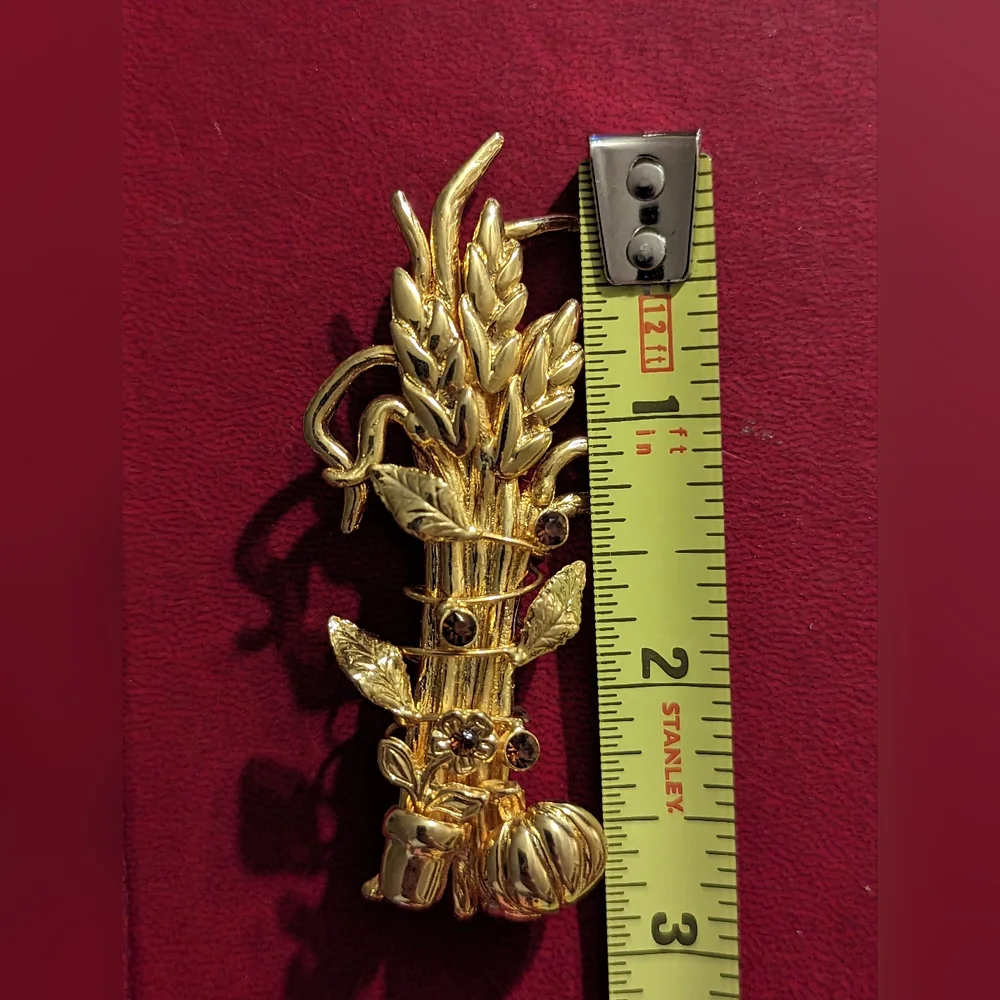 Vintage Harvest Fall Pumpkin and Straw pin brooch Costume Jewelry
